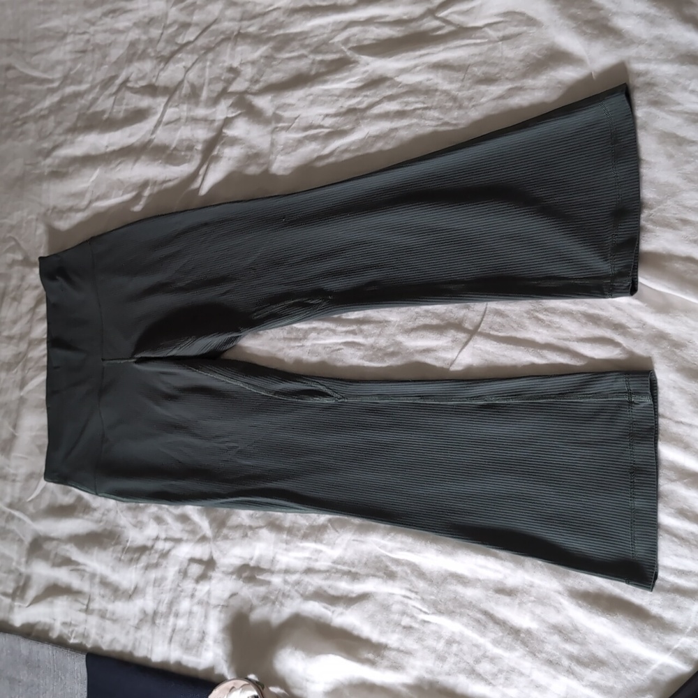 Lululemon Align Ribbed mini flare extra short